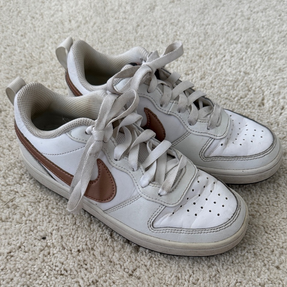 Nike White and Brown Casual Sneakers